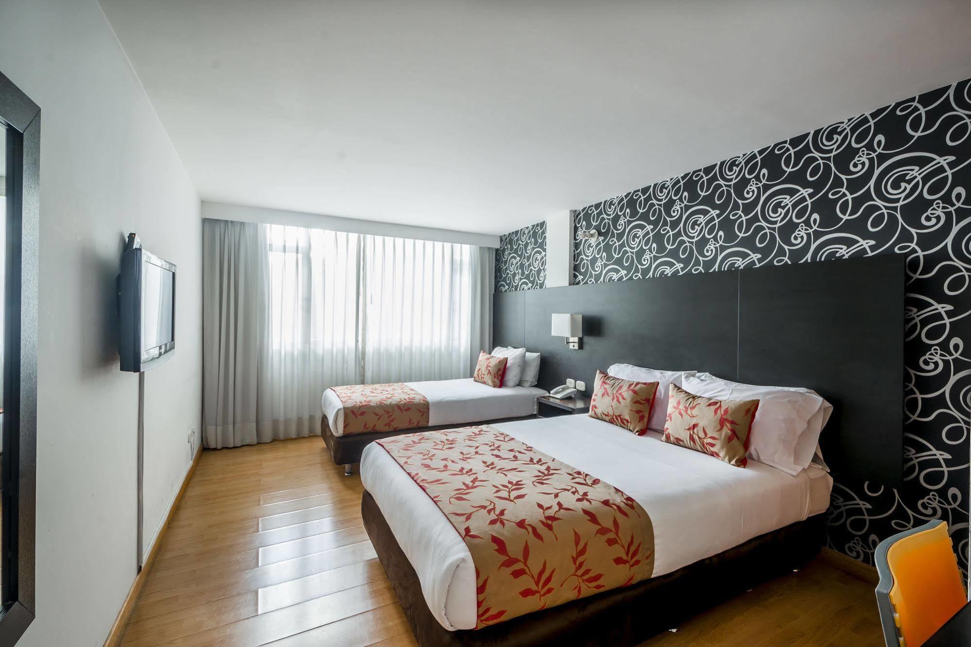 Hotel L'Etoile Javeriana โบโกตา ภายนอก รูปภาพ