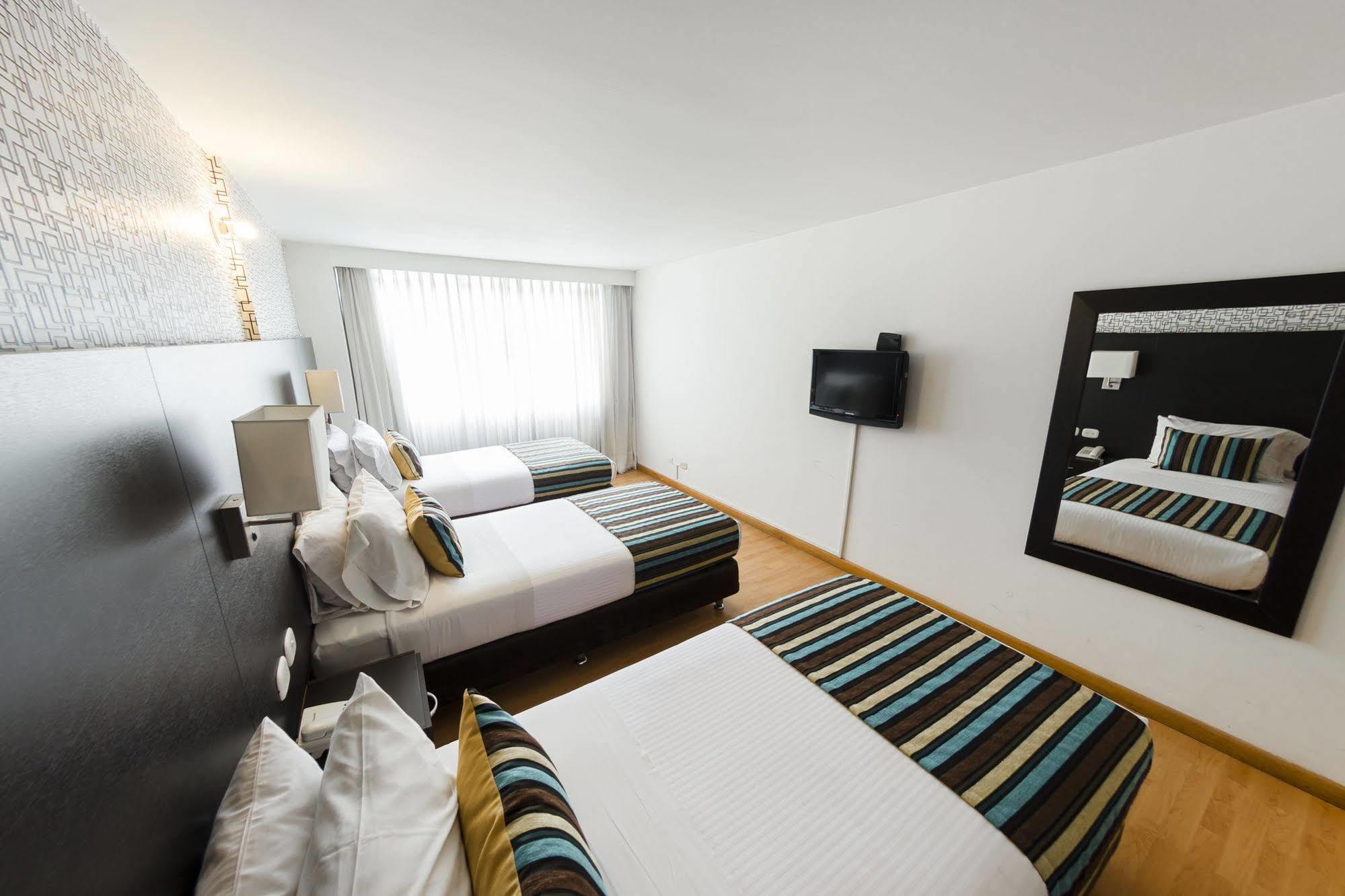 Hotel L'Etoile Javeriana โบโกตา ภายนอก รูปภาพ
